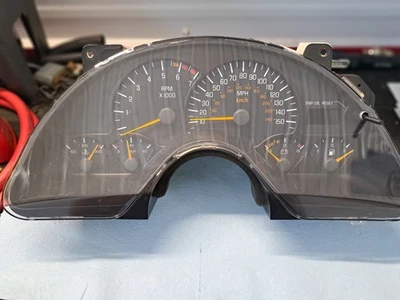 Cuadro de instrumentos 99-02 Pontiac Firebird Trans Am, 136 k GM 09380692 Foto 1 de 4