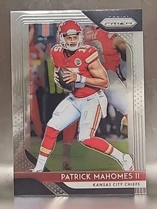 Tarjeta Chiefs Panini Prizm Patrick Mahomes II #102 2018 segundo año  - Imagen 1 de 2