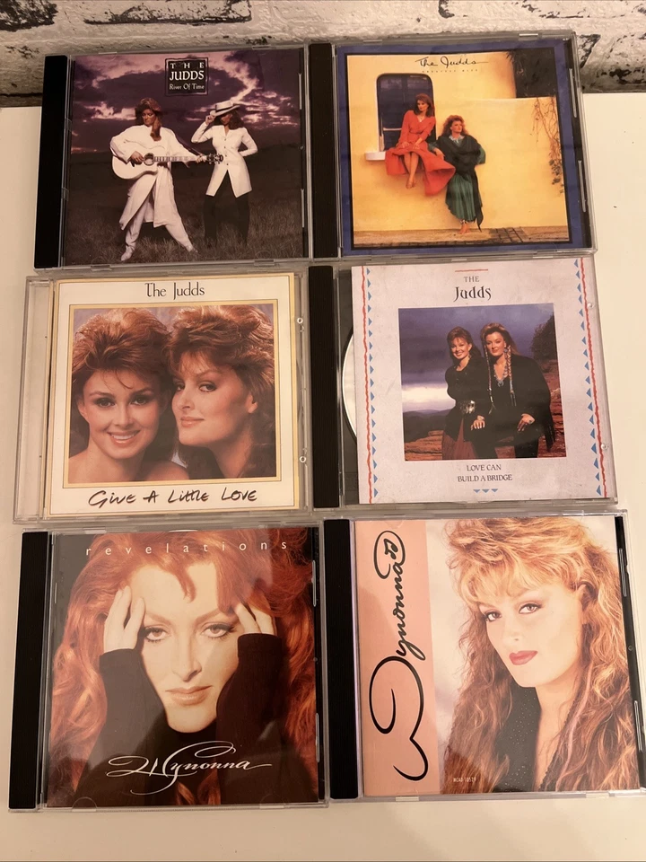 (CD8) Large Collection of CD Albums by The Judds & Wynonna Judd - Imagem 1 de 1