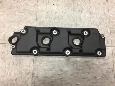 Cubierta de válvula superior izquierda o derecha 993.105.115.05 G6 1995-1998 Porsche 911 993 OEM 993 Foto 1 de 4