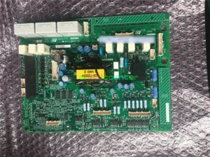 Scheda di trasmissione YASKAWA A1000 30KW AB4A0072 ECC710101 - Foto 1 di 1