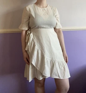 Vero Moda Beige/off white Short Wrap Dress M Uk - Picture 1 of 6