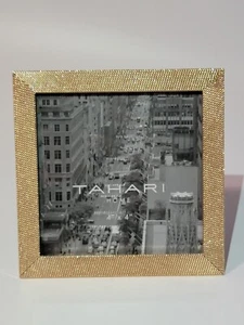 Marco de fotos Tahari Home tono dorado 4x4"... Nuevo - Imagen 1 de 8