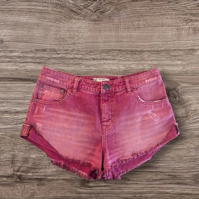 Pantalones cortos Free People Faded Distressed Granate corte vaquero. Talla 28. Usado en excelente estado. Foto 1 de 3