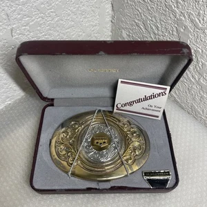 Vintage O.C. Hebilla de cinturón Tanner Enron con emblema de oro 10k y piedras ***TAL CUAL*** - Imagen 1 de 16