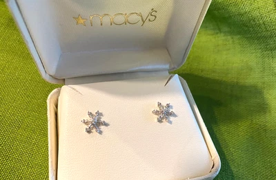 Brincos postes de ouro branco 14k com diamante floco de neve novo na caixa - Imagem 1 de 2