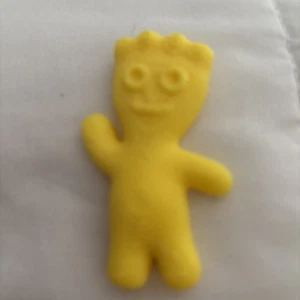 Sour Patch Statuina Gialla Bambini da Collezione Alta 3 Pollici Espositore - Foto 1 di 2
