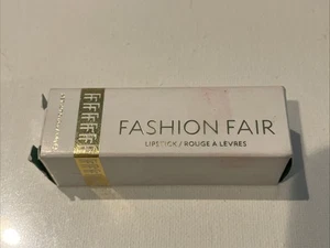fashion fair lipstick Rouge A Levres Radiant Red .12oz - Picture 1 of 1