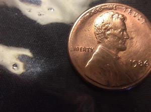 1986 RD,Lincoln cent,NO MINT MARK,ERRORS COLLAR OBV,ERRORS ON REV SEE PICTURES - Picture 1 of 8