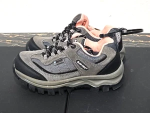 New Girl’s Hi-Tec Acadia Waterproof Gray/Pink Hiking Shoe Size 1 - Picture 1 of 8