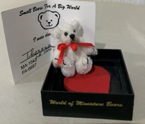 MUNDO DE OSOS MINIATURA PEQUEÑO OSO BLANCO CON ESTUCHE PERFECTO - Imagen 1 de 5