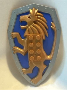 LEGO Knights Kingdom Shield King Mathias Lion part number 53347, 2004 - Picture 1 of 4