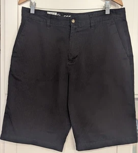 VTG Volcom Stone Baggy Shorts Men’s 34 Black Pinstripe Y2K Skate Streetwear  - Picture 1 of 12