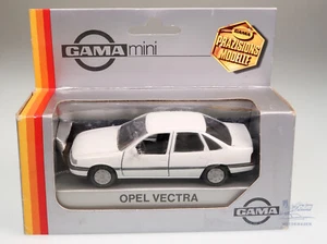 1:43 Gama Mini 81161 Opel Vectra A Limousine weiß Box OVP Oldtimer Diecast - Bild 1 von 4