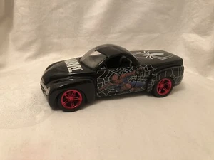 Maisto 2000 Chevrolet SSR Marvel Spiderman Car 1:25 Scale - Picture 1 of 8