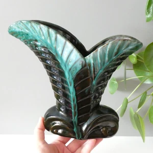 Vintage Blue Mountain Pottery Vase Green Glaze Leaf Leaves Asymmetric MCM - Picture 1 of 12