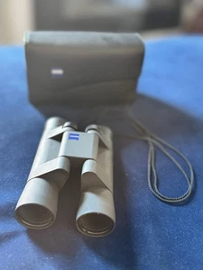 Zeiss Compact Binoculars 10 X 25 B T* With Zeiss Case. - Picture 1 of 8