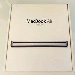 Apple MacBook Air SuperDrive External CD / DVD Drive MC684ZM/A Model A1379 - Picture 1 of 3