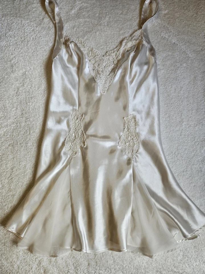 Victoria Secret женщин слоновой кости блестки кружева аппликация атласное свадебное ночное платье Sz M - Изображение 1 из 4