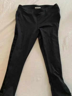 Forever 21 Leggings Cortos Multi Aberturas Pierna Abajo Entrenamiento Spandex Jr Talla L Foto 1 de 4