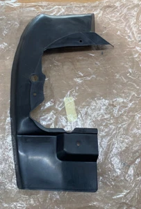 TRIUMPH 821210 1500, TOLEDO (1973 ON), DOLOMITE RANGE R/H FRONT WHEEL MUDGUARD - Picture 1 of 4