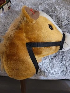 Toys R Us Plush Geoffrey 35" Wood Stick Riding Horse ~ Neighs & Galloping Sounds - Picture 1 of 8