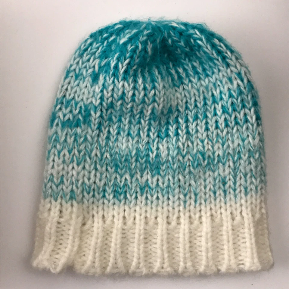 Sombrero de invierno Mossimo Supply Co tejido verde azulado y blanco Foto 1 de 4