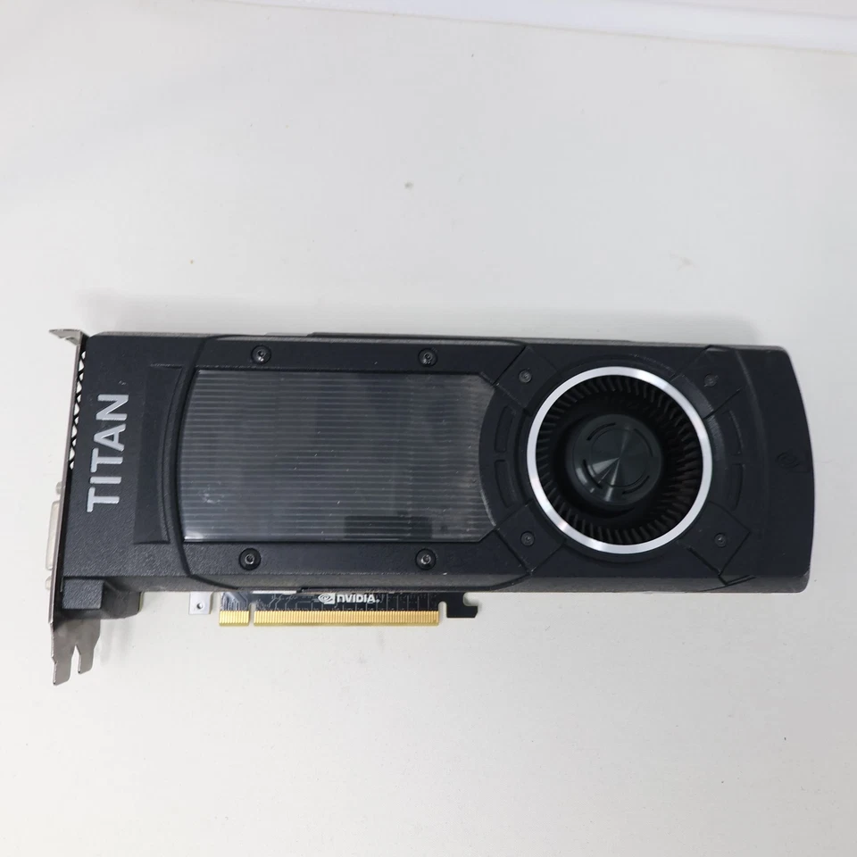 NVIDIA GeForce GTX Titan X 12GB GDDR5 Graphics Card Faulty No Display - Image 1 of 4