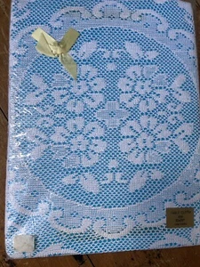 Quadratische Tischdecke Vintage weiß Spitze  - Bild 1 von 4