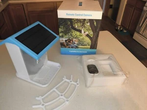 Smart Bird Feeder HD Streaming Video Solar Charging 1080P HD Video IP66 waterpro - Picture 1 of 2