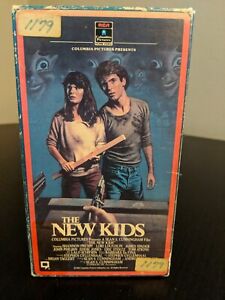 The New Kids (VHS 1985) Tape RCA HORROR LORI LOUGHLIN JAMES SPADER RARE OOP