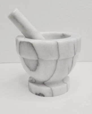 Vintage White/Gray Marble Mortar &Pestle Apothecary Herb Grinder 4.5"tall 5"wide - Image 1 of 4