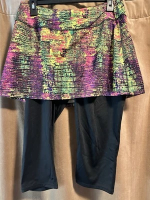 Saia Esportiva Feminina Grande Converter ToSkirt Preta/Multicolorida Saia Grande Leggings - Imagem 1 de 4