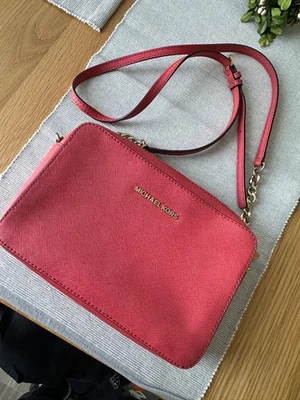 Michael Kors Jet Set Cross Body Bag - Salmon Pink - Image 1 of 4