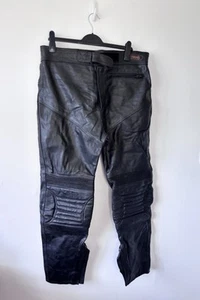 Dynamic Men’s Black Leather Motorbike Bike Trousers Size 36W 30L Bike - Picture 1 of 3