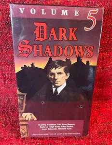 SEALED DARK SHADOWS VHS VOLUME 5 - MPI Home Video Barnabas Collins Gothic Soap - Bild 1 von 1