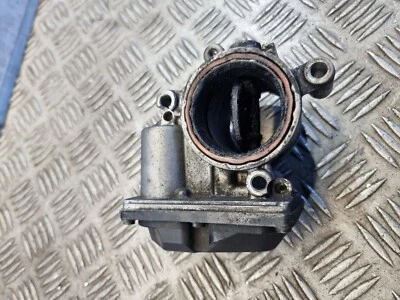 Volkswagen Passat Throttle Body 03L128063e diésel manual berlina 2008 Foto 1 de 4