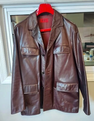 Abrigo Hugo Boss Militar Cuero Borgoña Talla Mediana Italia Foto 1 de 4