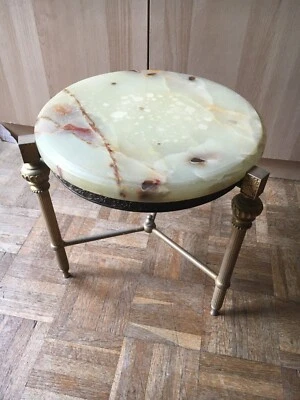 Petite table tripode ronde - Photo 1/4