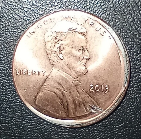 2013 Off Center Error Penny coin currency #40 Cover