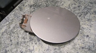 2000 Chevrolet Suburban Fuel Filler Door lid gas tank Pewter Metallic 382E - Image 1 of 2