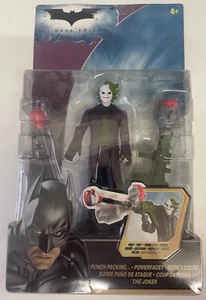 Figura de acción SELLADA Mattel Batman The Dark Knight Punch-Packing Joker - Imagen 1 de 4