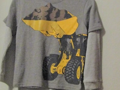 John Deere мальчиков серый с серыми длинными рукавами, желтый передний конец погрузчик спереди и сзади - Изображение 1 из 4