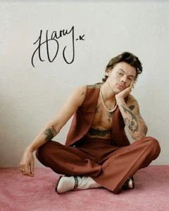 HARRY STYLES SIGNED AUTOGRAPHED REPRINT 8X10 11X17 13X19 COLOR POSTER PHOTO CD - Picture 1 of 1