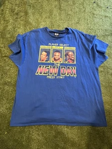 WWE The New Day Shirt Herren 2XL Blau Xavier Woods Big E Kofi Kingston Press Start - Bild 1 von 6