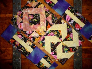 Lot of 2 Quilt Blocks 8.5 x 8.5 inches + 4 pieces of trim sashing - Picture 1 of 4