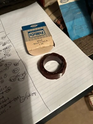 Ford Mustang 1965-1968 Nuevo de Lote Antiguo 3 velocidades MT VELOCÍMETRO ENGRANAJE DE TRANSMISIÓN C5AZ-17285-A C8OZ Foto 1 de 4