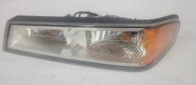 2004-12 Chevy Colorado GMC Canyon Lt Front Marker Light Direction OEM GM - Image 1 of 4