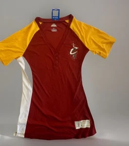 NBA Female Majestic Cleveland Cavaliers Fan T-shirt Jersey Souvenir Sz M V-neck - Picture 1 of 8