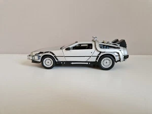 Welly 1/24 DMC Delorean - Back to the Future I - 1985 - Picture 1 of 7